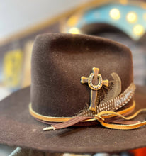 Load image into Gallery viewer, Horseshoe Cross Brass Patina Hat Pin Hat Bar Western rodeo
