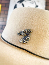 Load image into Gallery viewer, Brass Patina Horse Head Left Hat Pin Hat Bar
