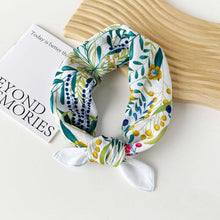 Load image into Gallery viewer, EUROPEAN AND AMERICAN VERSATILE PRINTED HEADSCARF_CWASC0811