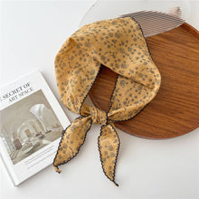 Load image into Gallery viewer, Lace Trim Cotton Linen Floral Triangle Scarf_CWASC0850