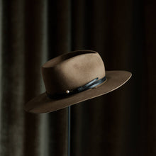 Load image into Gallery viewer, Hyalite Hat Pin // Pearl // 3.5"