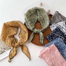 Load image into Gallery viewer, Lace Trim Cotton Linen Floral Triangle Scarf_CWASC0850