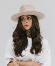 Load image into Gallery viewer, Zephyr Rancher