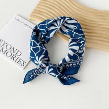 Load image into Gallery viewer, EUROPEAN AND AMERICAN VERSATILE PRINTED HEADSCARF_CWASC0811