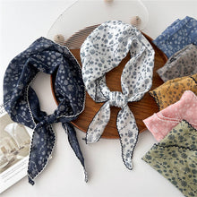 Load image into Gallery viewer, Lace Trim Cotton Linen Floral Triangle Scarf_CWASC0850