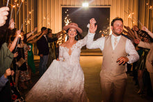 Load image into Gallery viewer, Wedding Hat Bar Experience