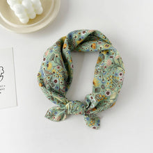 Load image into Gallery viewer, EUROPEAN AND AMERICAN VERSATILE PRINTED HEADSCARF_CWASC0811