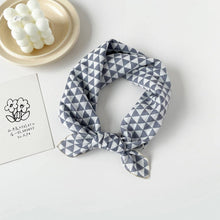 Load image into Gallery viewer, EUROPEAN AND AMERICAN VERSATILE PRINTED HEADSCARF_CWASC0811
