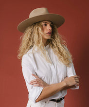 Load image into Gallery viewer, Wesley Wide Brim Fedora Hat