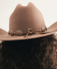 Load image into Gallery viewer, Concho Studded Hat Band