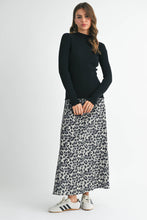 Load image into Gallery viewer, 344BN Marcey Sweater 5