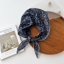 Load image into Gallery viewer, Lace Trim Cotton Linen Floral Triangle Scarf_CWASC0850