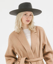 Load image into Gallery viewer, Dakota Wide Brim Hat
